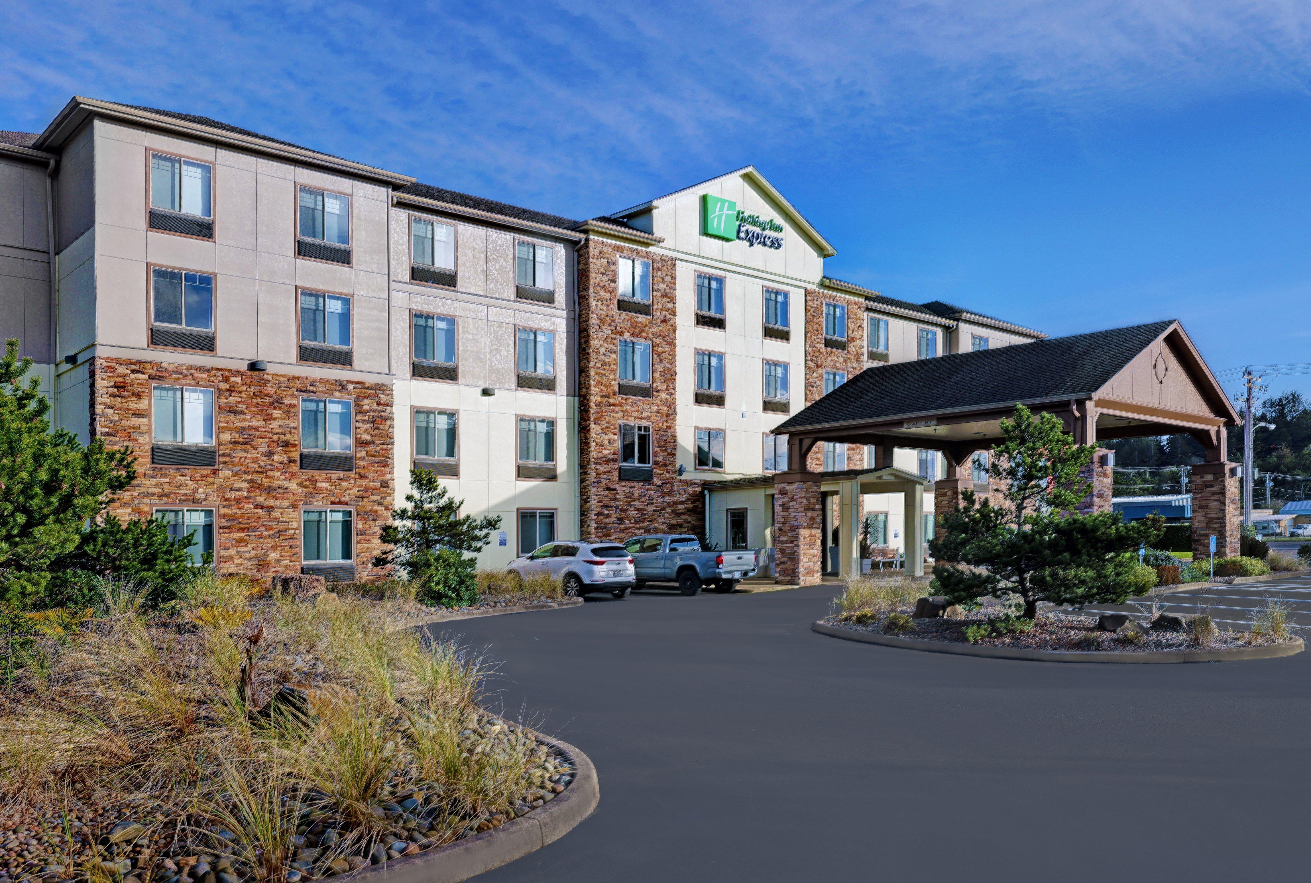 Holiday Inn Express Newport By Ihg Eksteriør billede