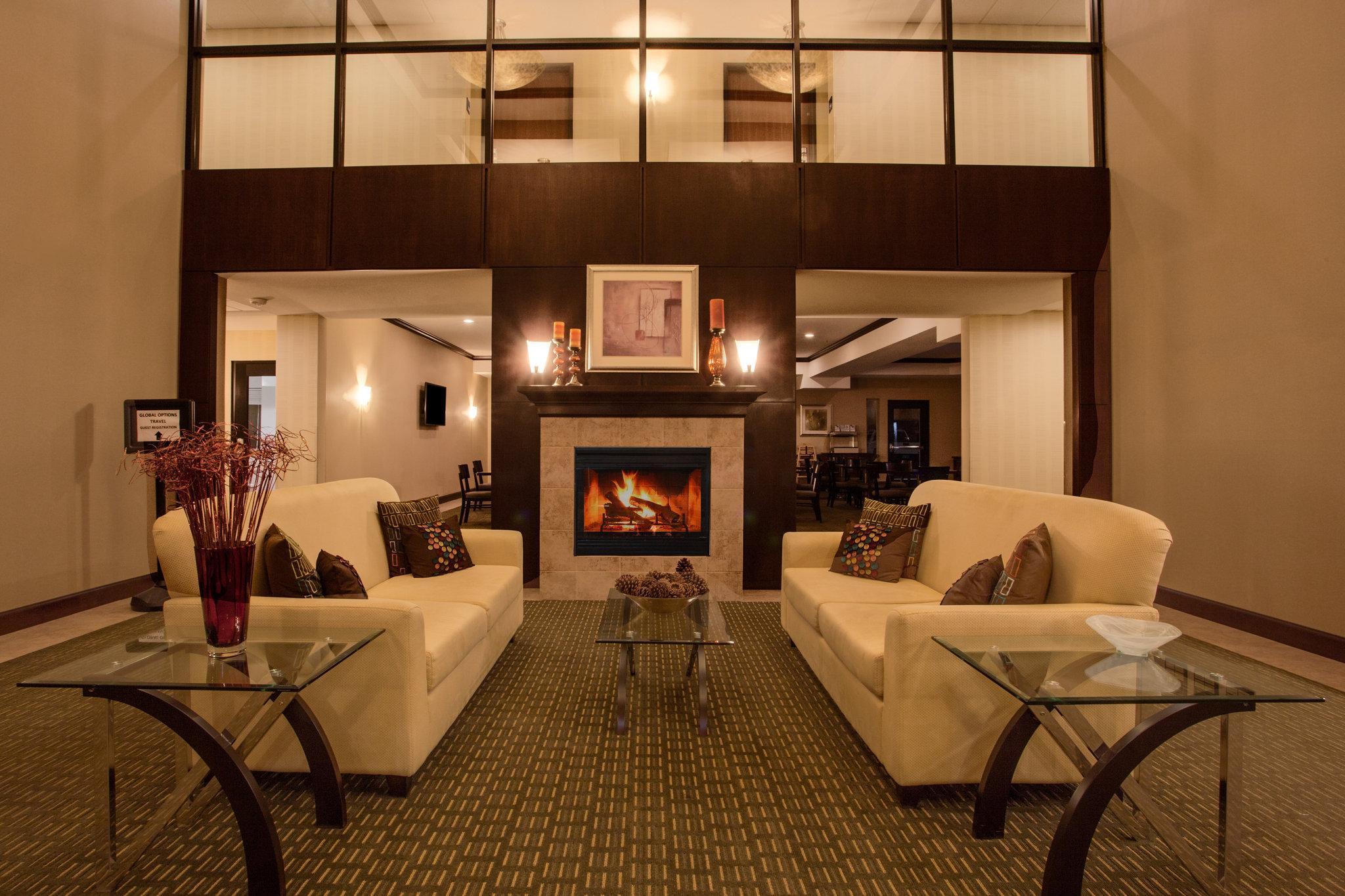 Holiday Inn Express Newport By Ihg Eksteriør billede