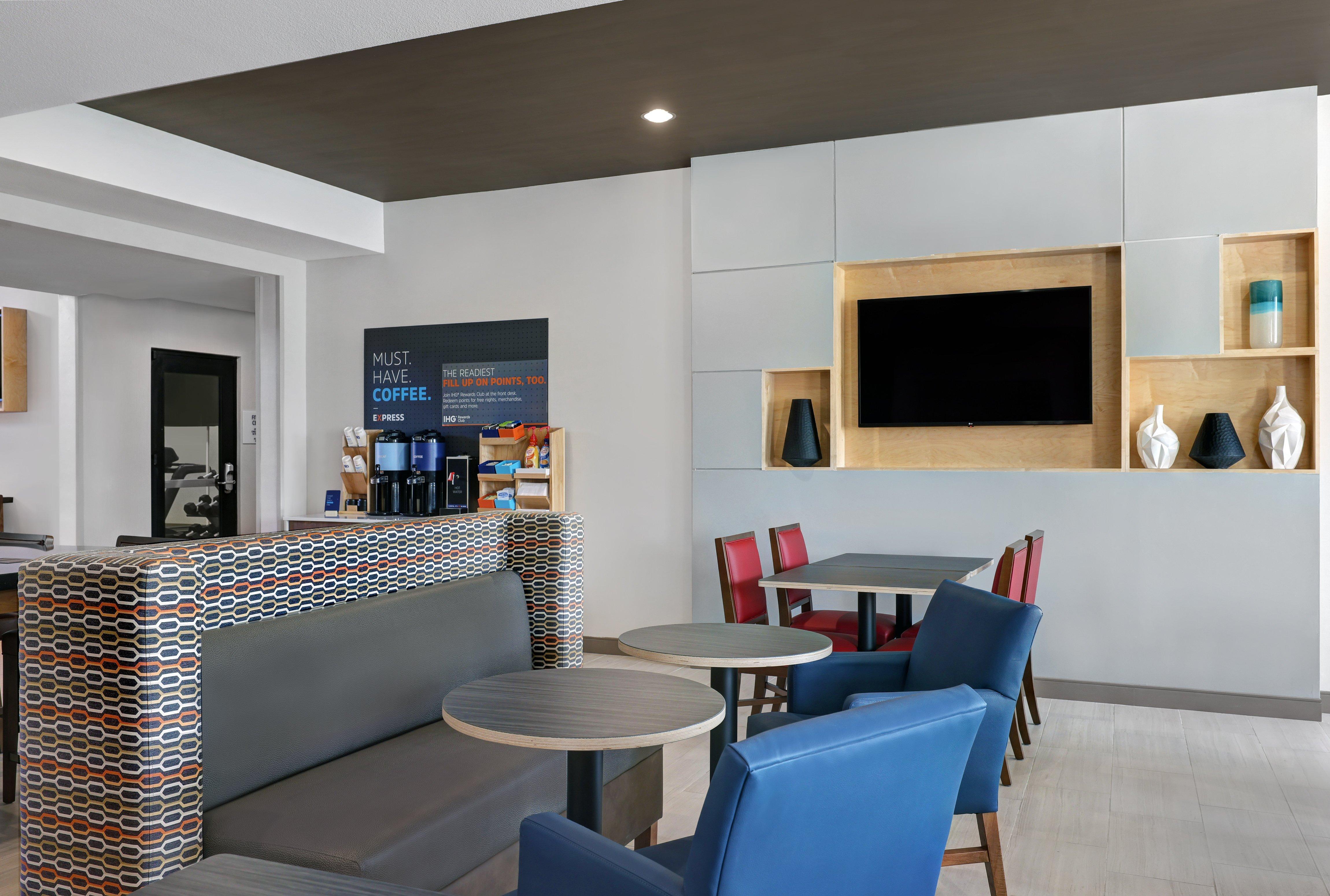 Holiday Inn Express Newport By Ihg Eksteriør billede