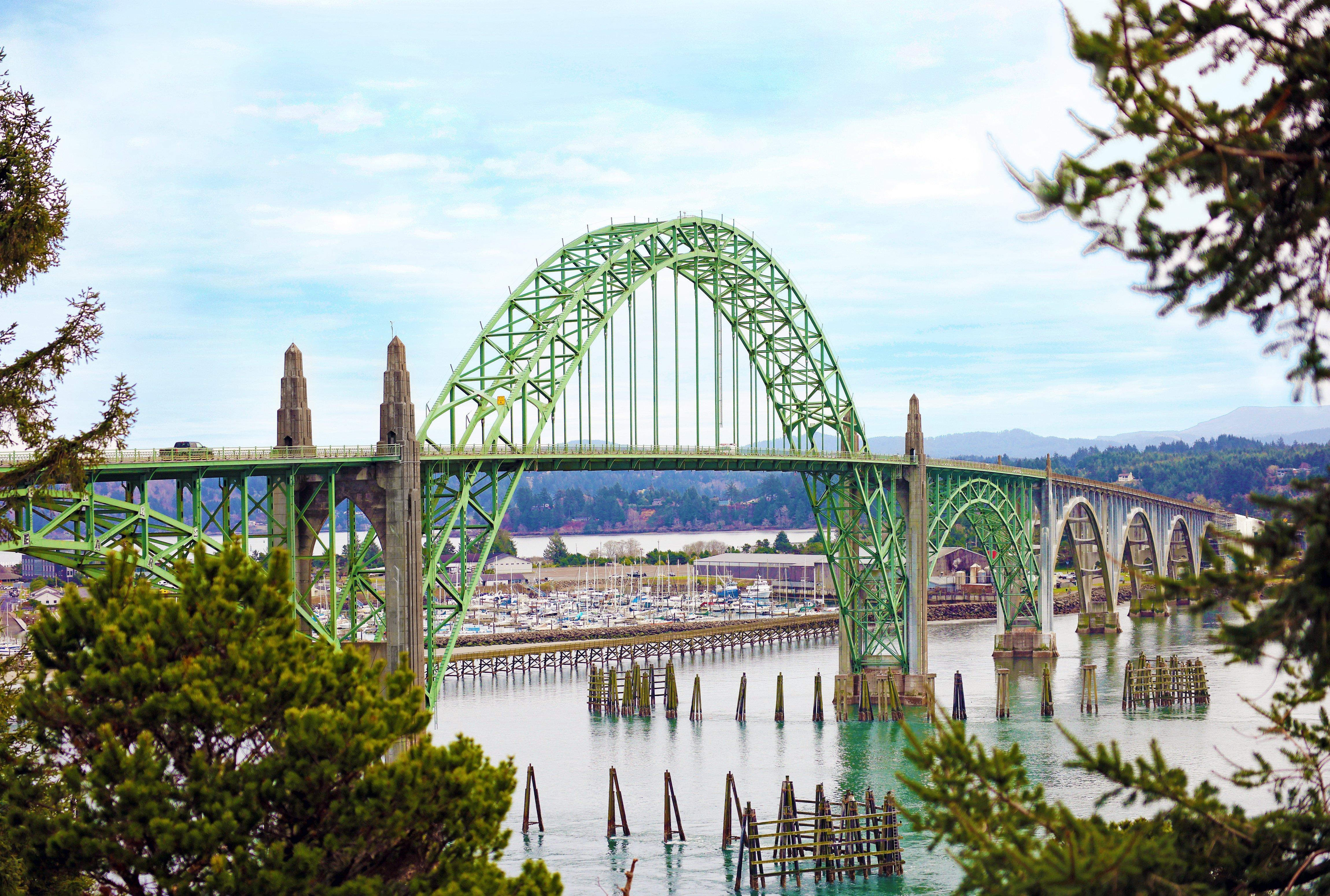 Holiday Inn Express Newport By Ihg Eksteriør billede