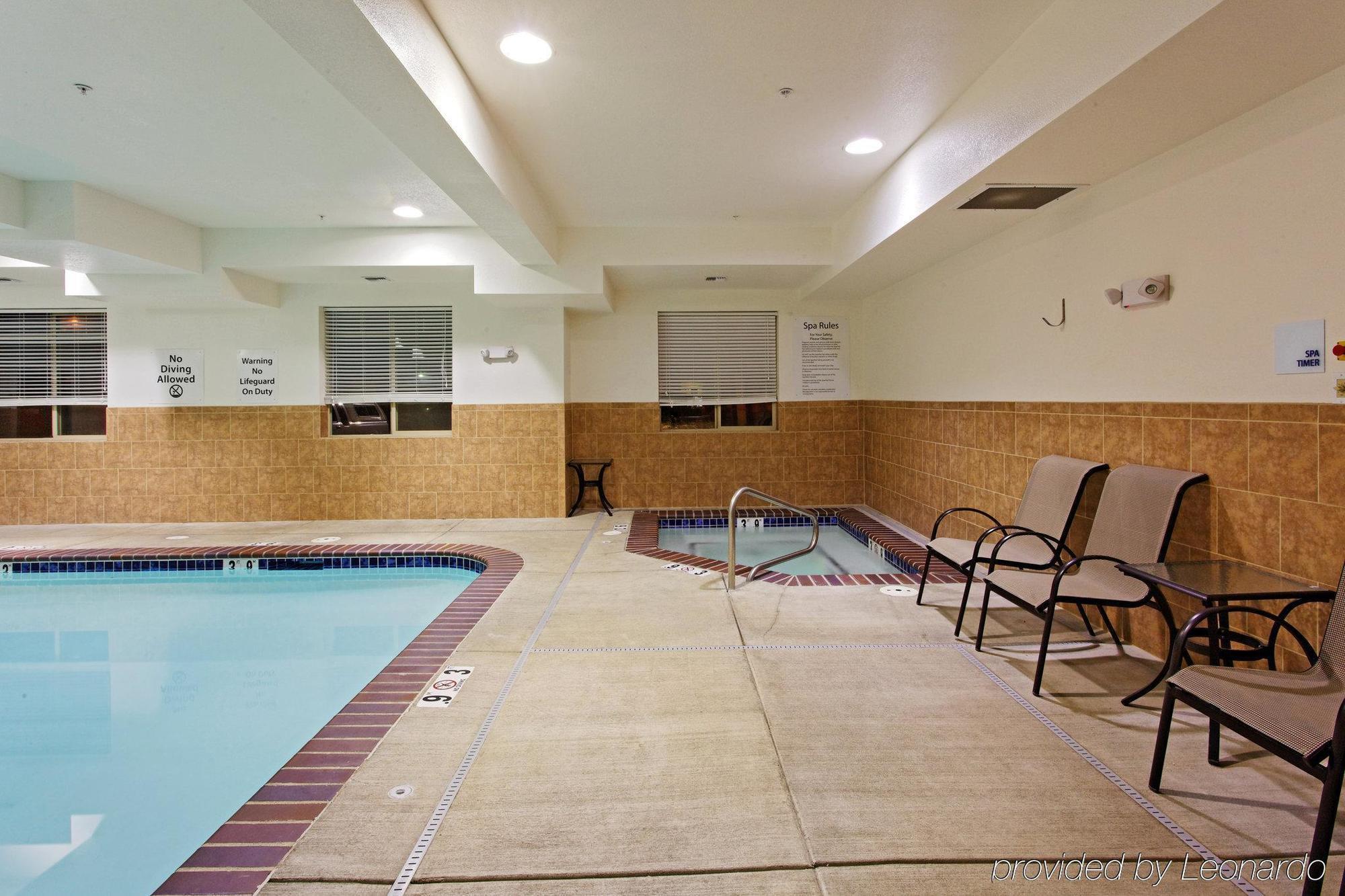 Holiday Inn Express Newport By Ihg Faciliteter billede